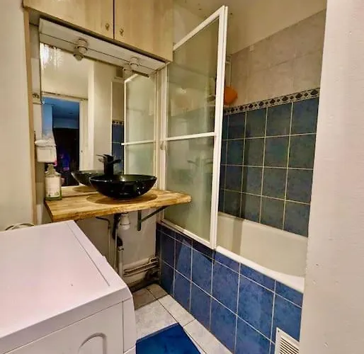 דירה Impeccable Chambre, Bien Place, Calme & Equipe *