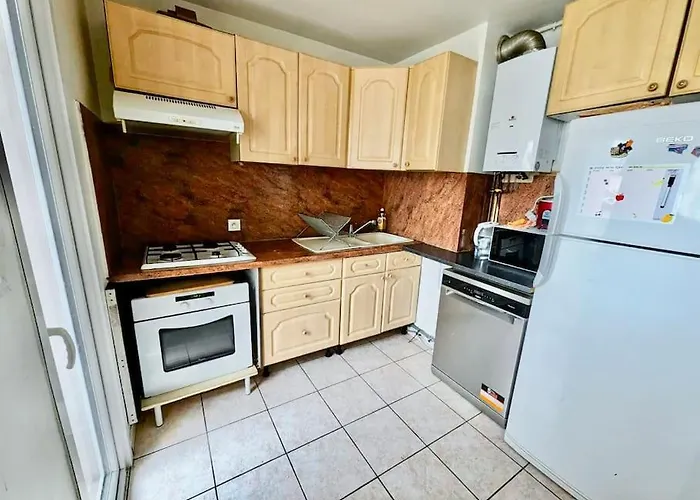 דירה Impeccable Chambre, Bien Place, Calme & Equipe *