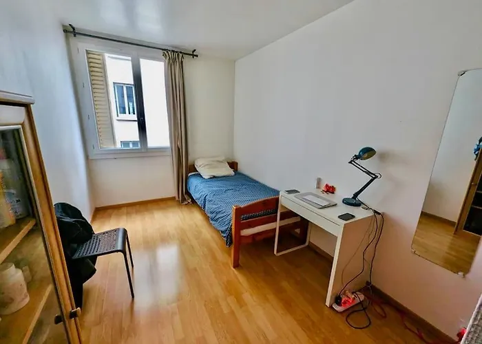 Impeccable Chambre, Bien Placé, Calme&tout Equipé Appartement *